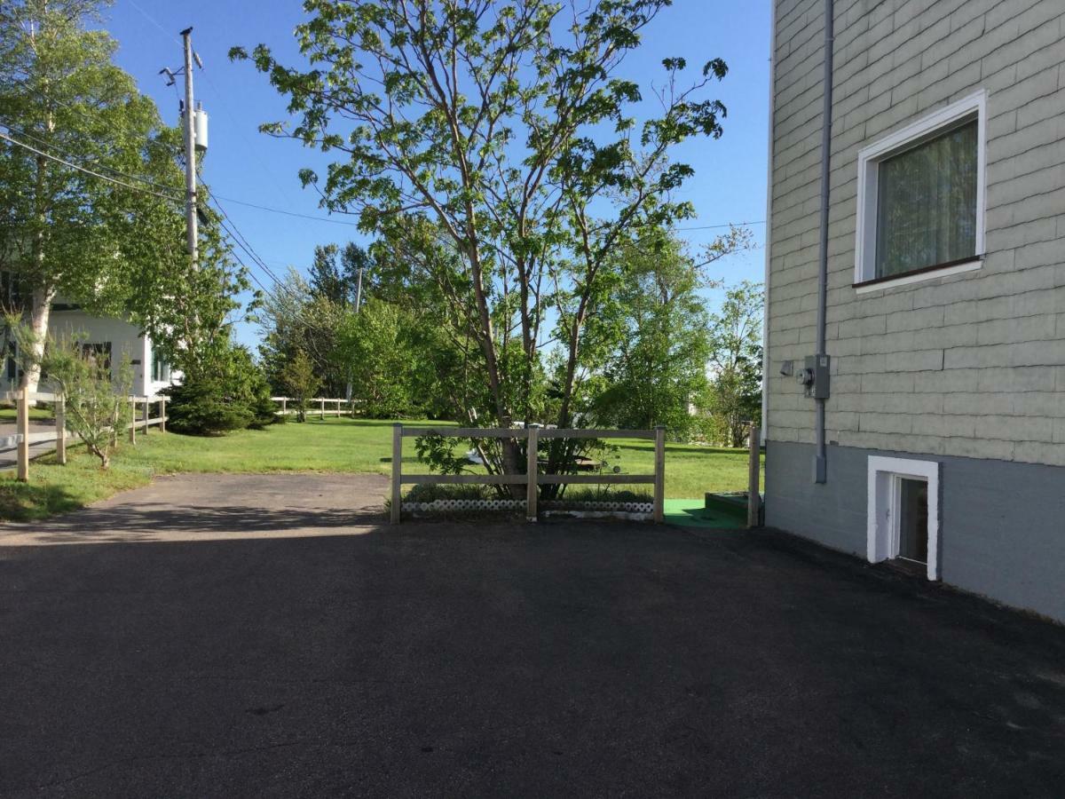 Appartement Chez Leon Grandes-Bergeronnes Luaran gambar